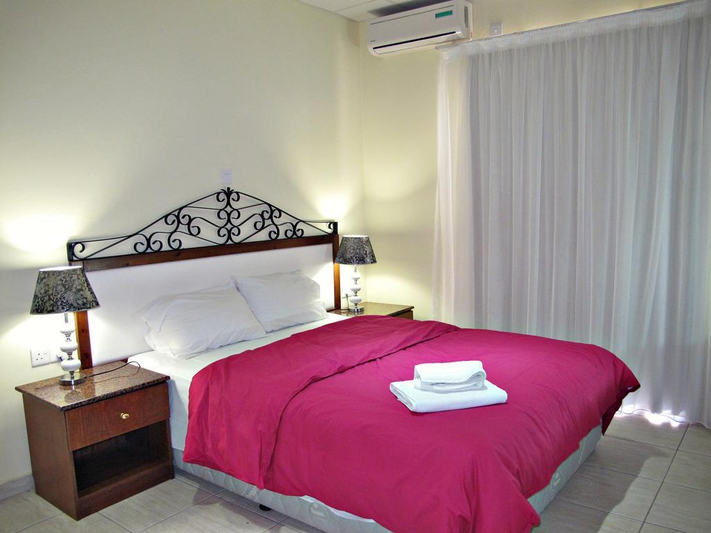 Mackenzie Beach Hotel Larnaca Luaran gambar