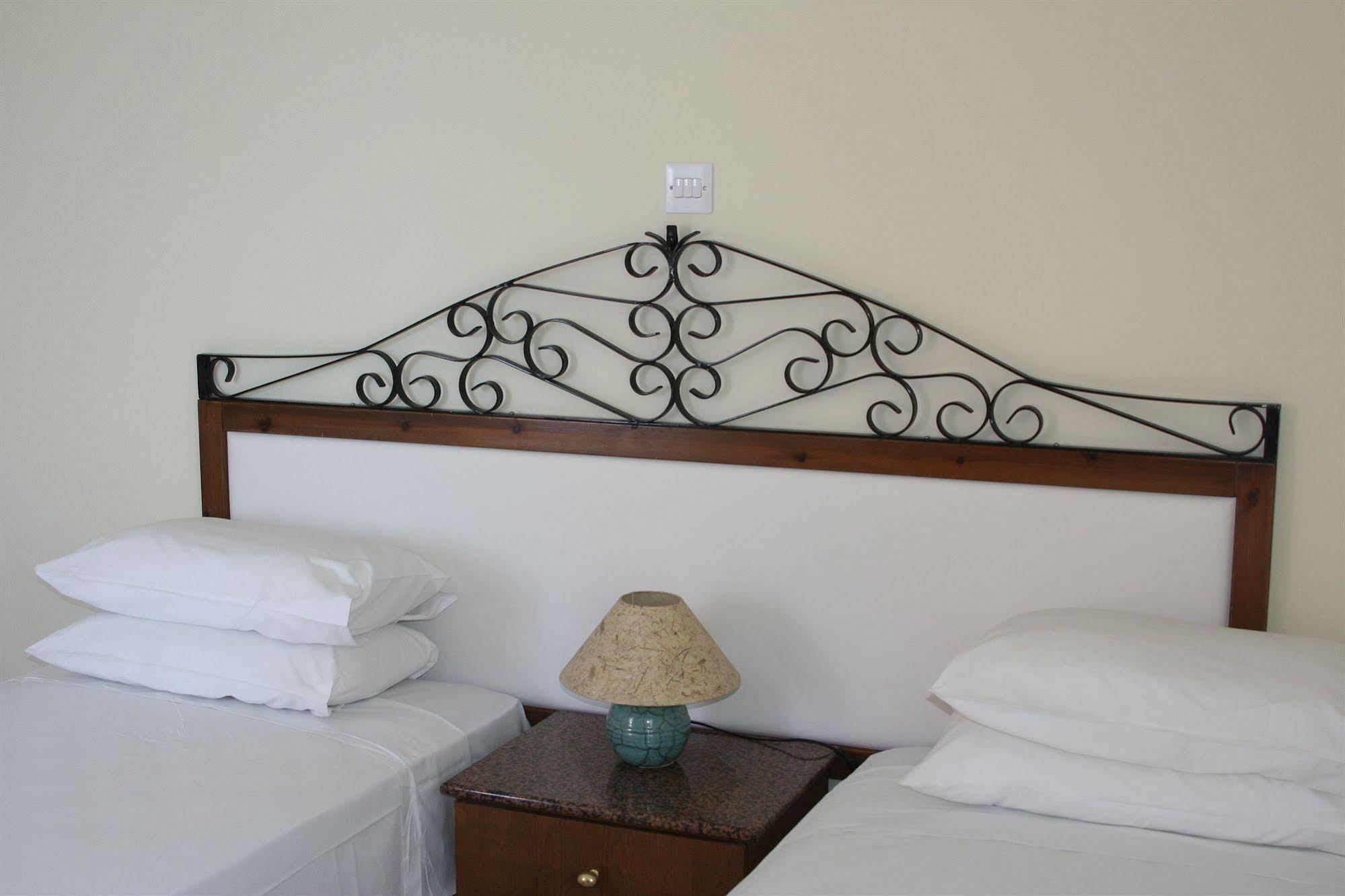 Mackenzie Beach Hotel Larnaca Luaran gambar