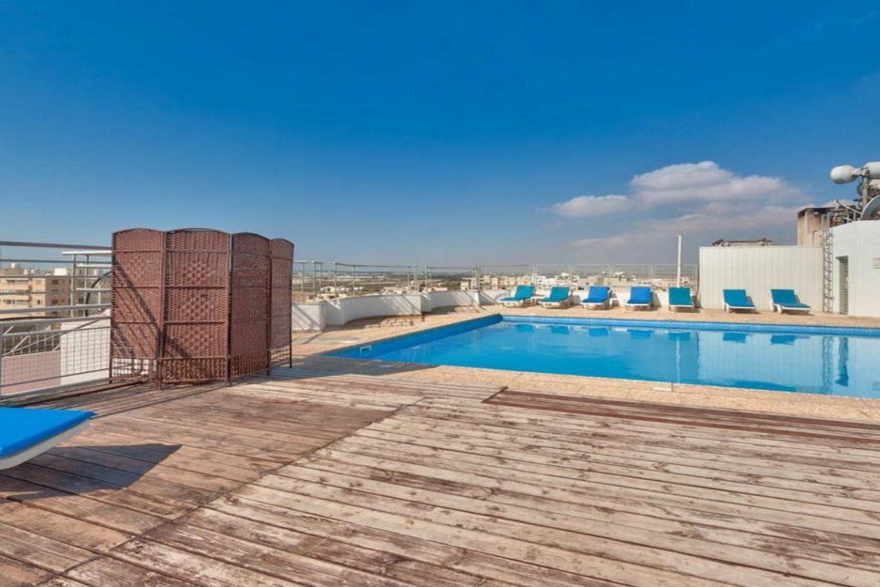 Mackenzie Beach Hotel Larnaca Luaran gambar
