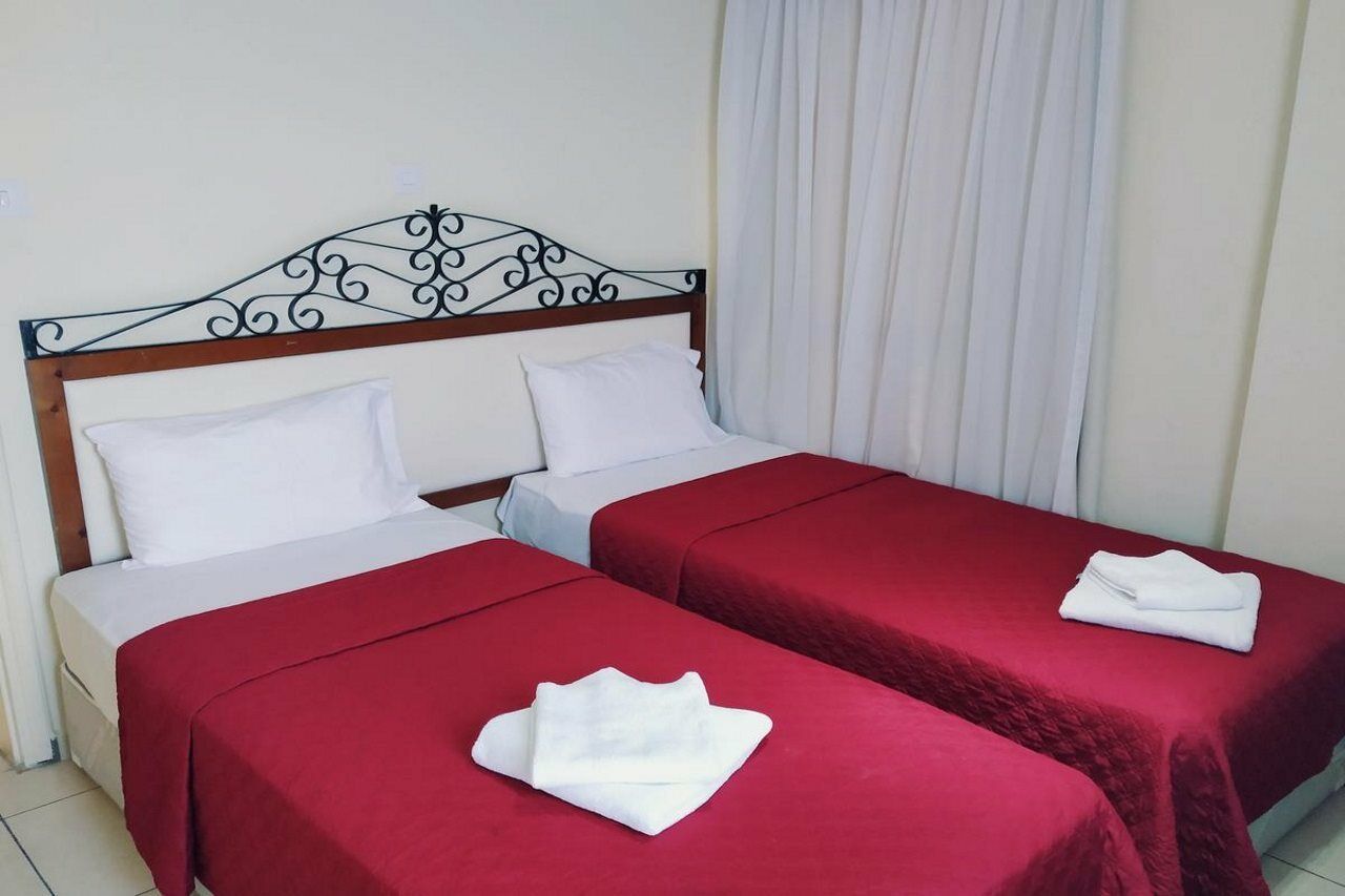 Mackenzie Beach Hotel Larnaca Luaran gambar