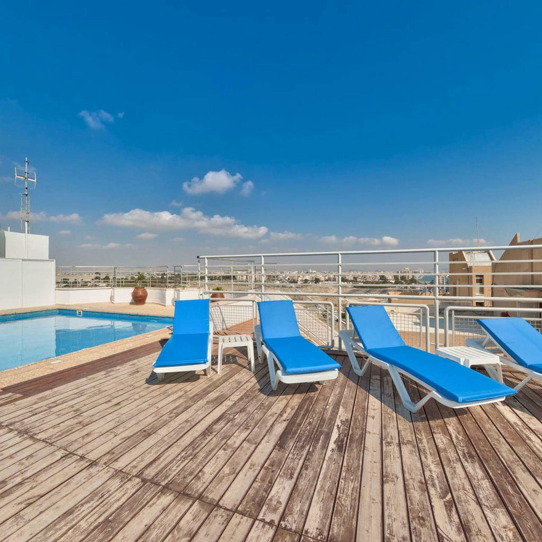 Mackenzie Beach Hotel Larnaca Luaran gambar